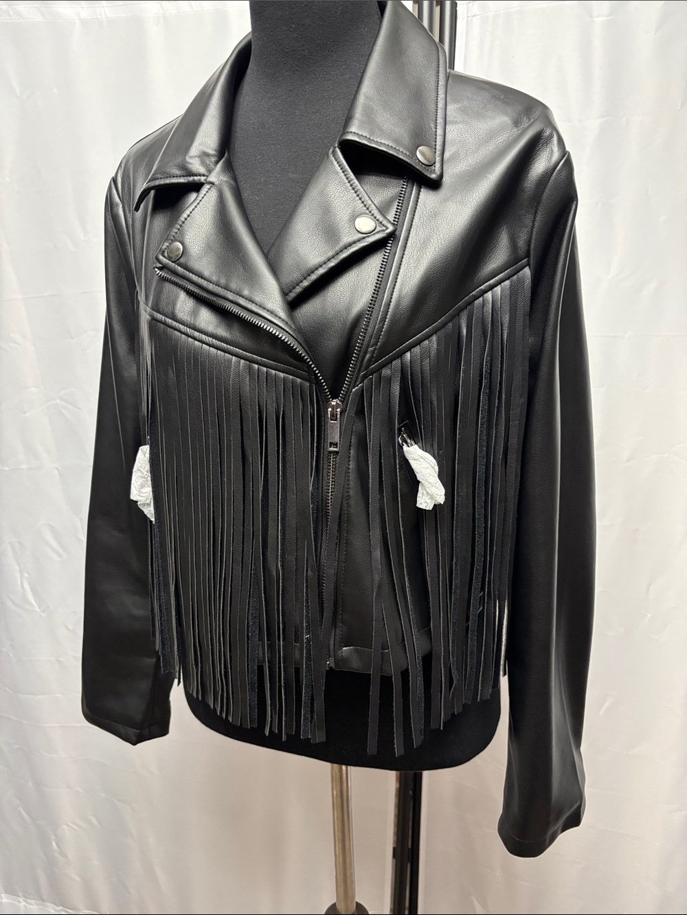 sofia by sofia vergara Black Fringe Faux Leather Moto Biker Jacket Size Large - Picture 2 of 10